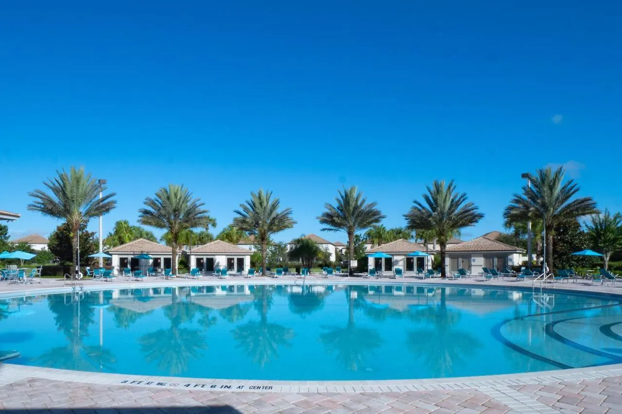 Rolling Skies 9Br Pool & Spa Near Disney Davenport
