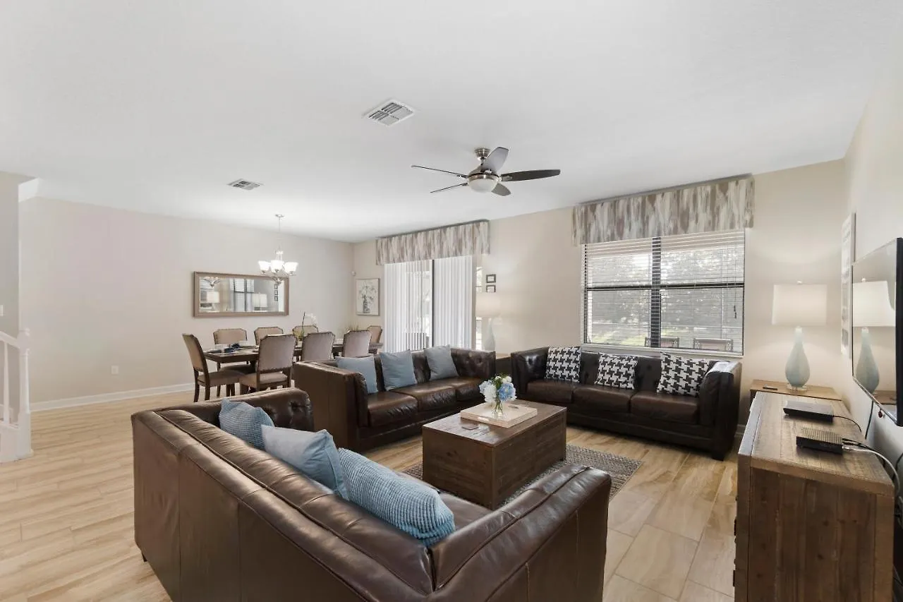Nyaraló Rolling Skies 9Br Pool & Spa Near Disney Davenport